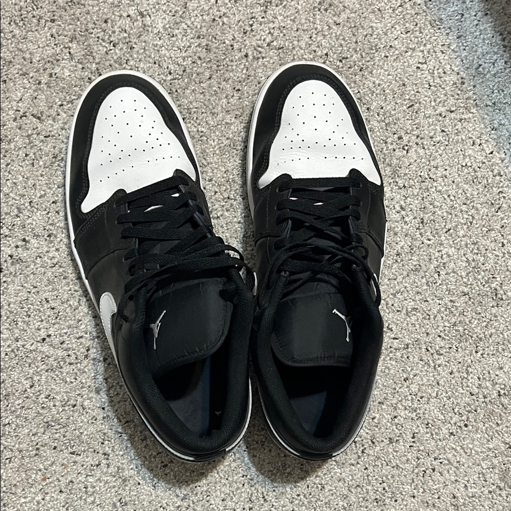 Jordan Black and White Men's Sneakers